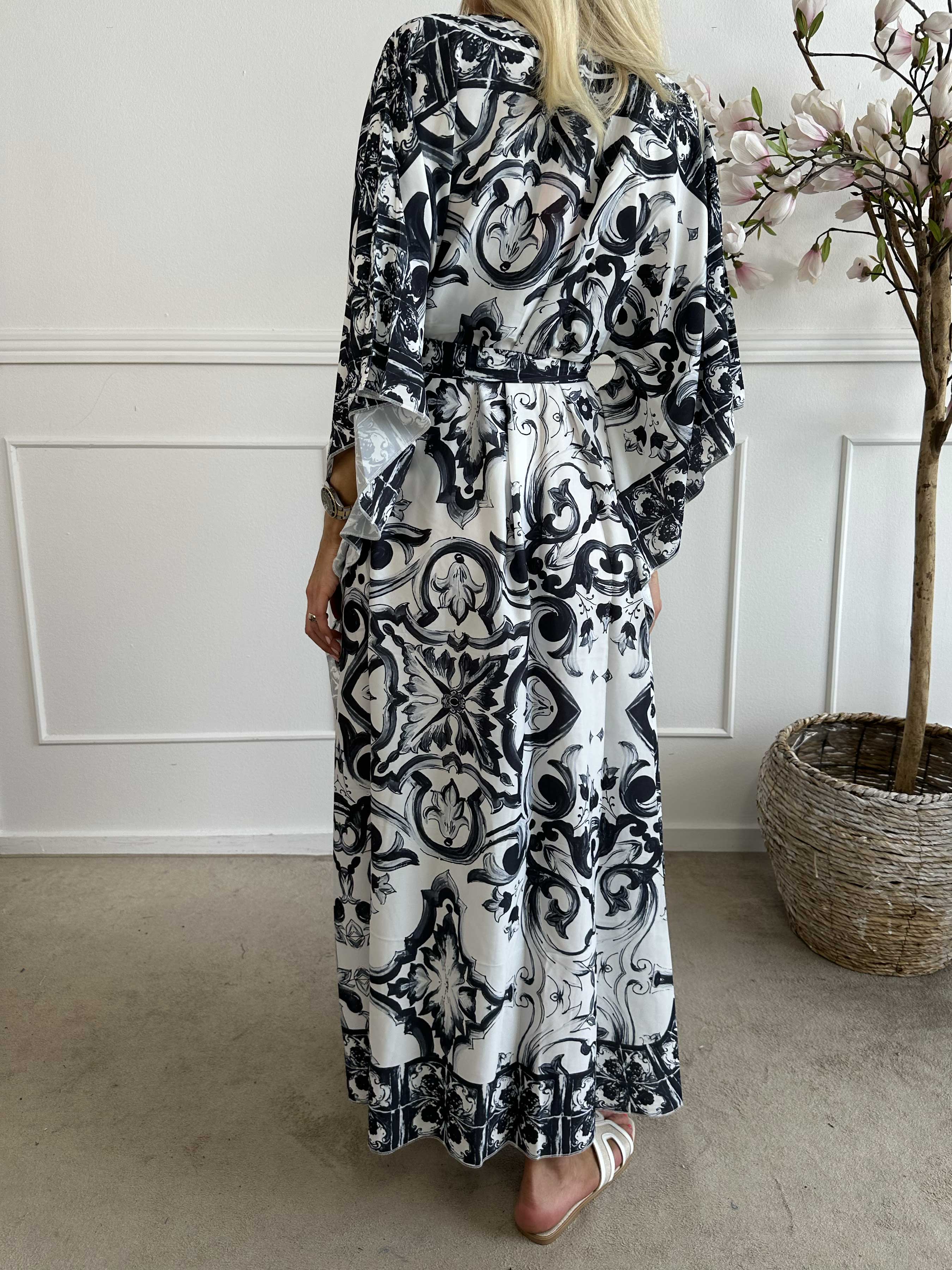 Suna - Lang tunikakjole med smukt mønster